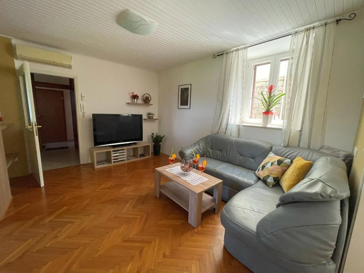 Apartment Kastel Pazin
