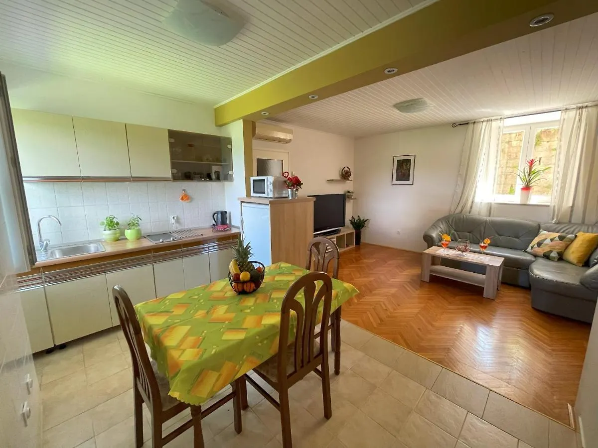 Apartment Kastel Pazin 0*,